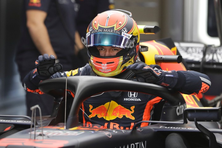 Leclercova hegemónia skončila! Vynikajúce preteky vyhral Albon!